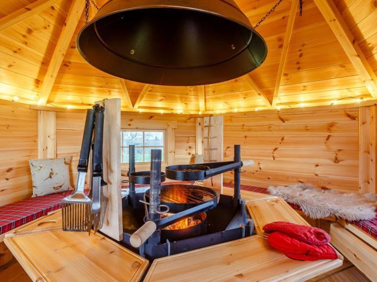 Caithness View Luxury Farm Lodges And Bbq Huts Уик Екстериор снимка